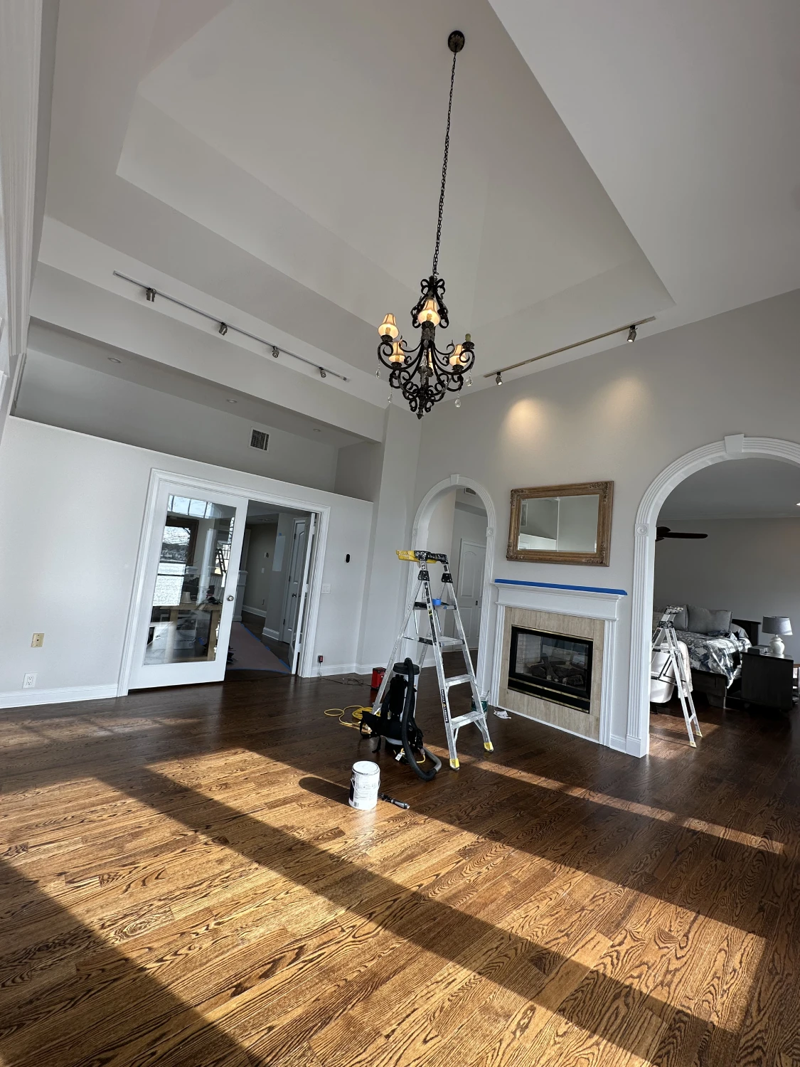 Living Rooms and Dining Areas